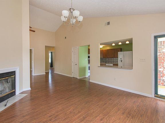 4th image of 4912 Rockford Ct