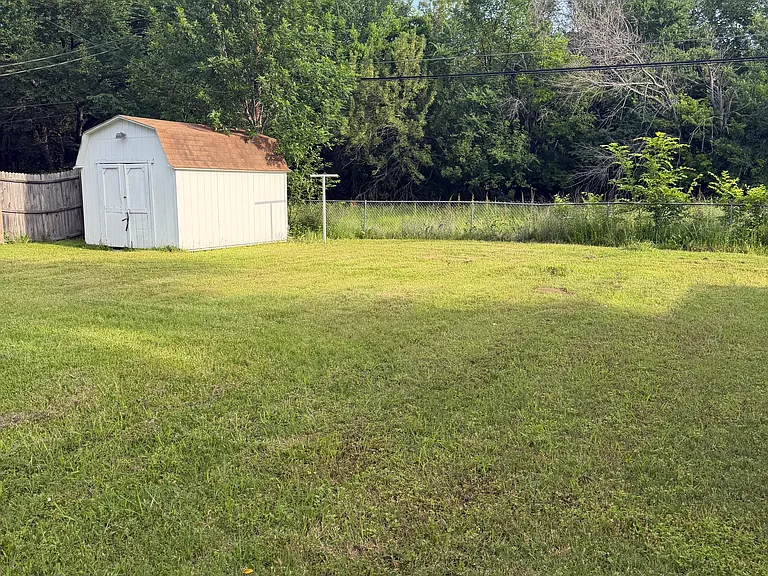 11221 Trail Ln — Photo 6