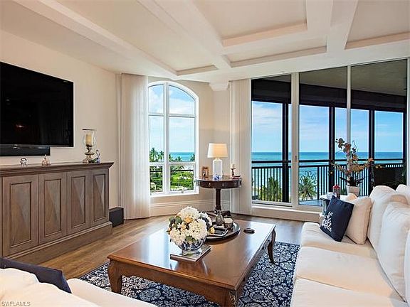 3rd image of 1801 Gulf Shore Blvd N #602