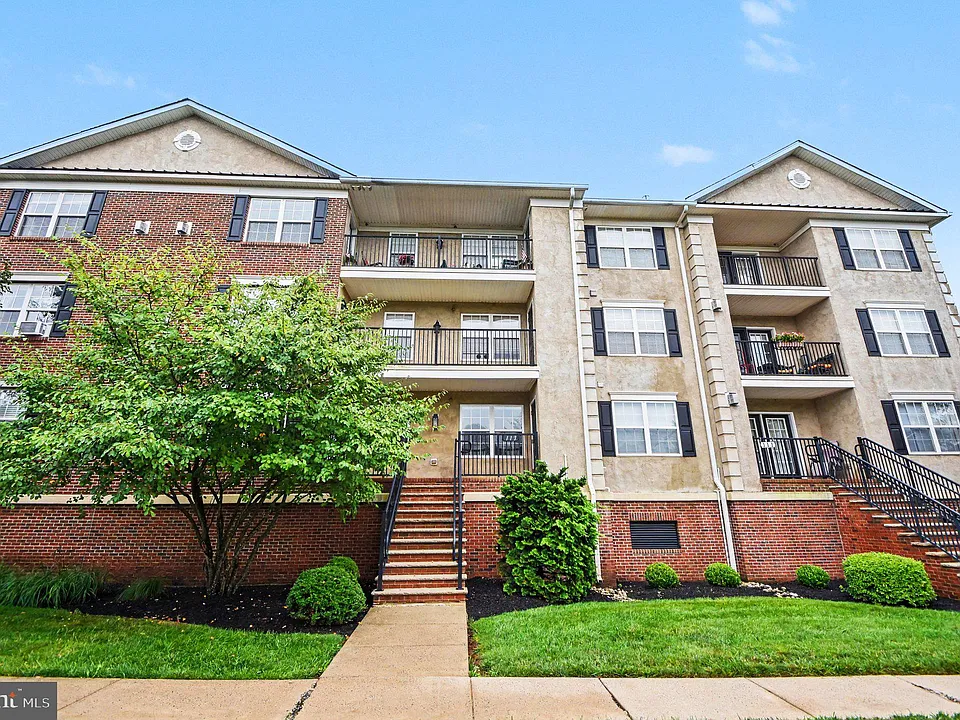 3910 Ashland Dr #113
