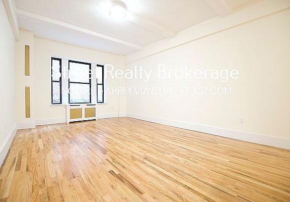 4th image of 106 W 69th St #1-D