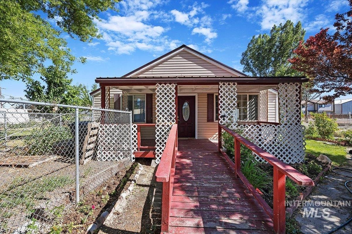 348 & 360 Elm St, Castleford, ID 83321 Zillow