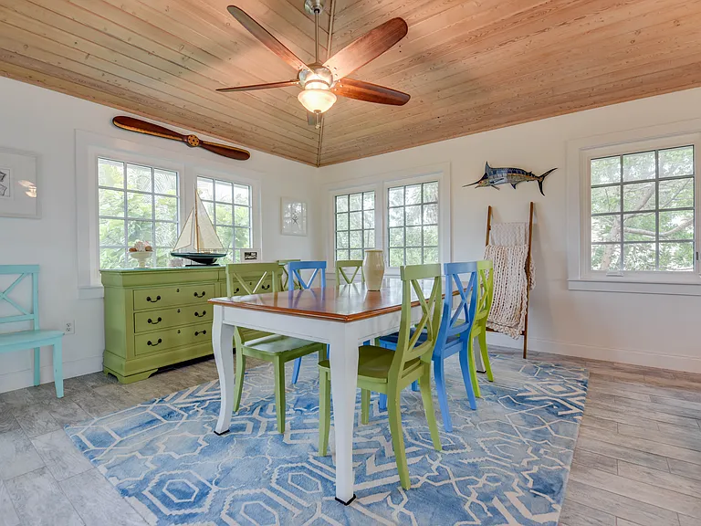 320 W Indies Dr — Photo 13