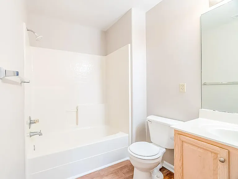 1002 Mallory Ln — Photo 16