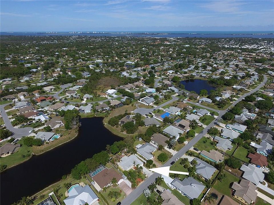 1st image of 445 NE Vanda Terrado