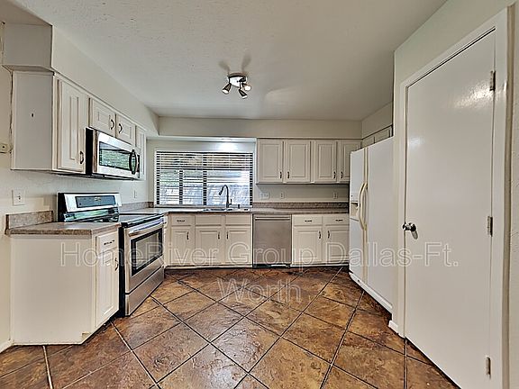 3rd image of 1004 Roaring Springs Dr
