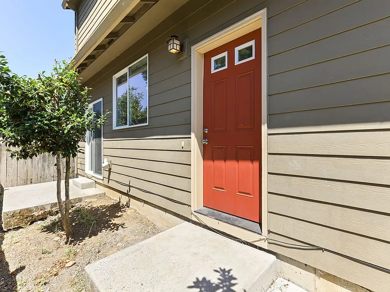 3745-3749 SE 127th Pl — Photo 27