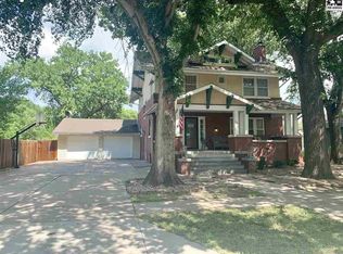 204 S Locust St, Inman, KS 67546