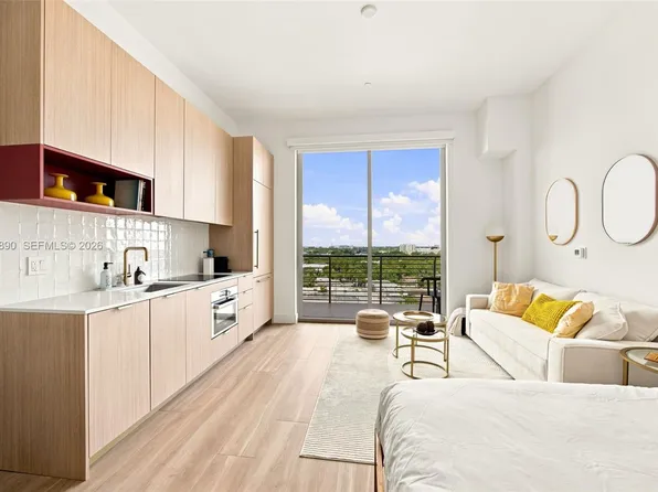 90 NE 32nd St, Miami, FL