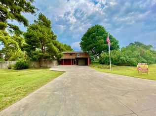 1312 E Michigan Ave, Ulysses, KS 67880