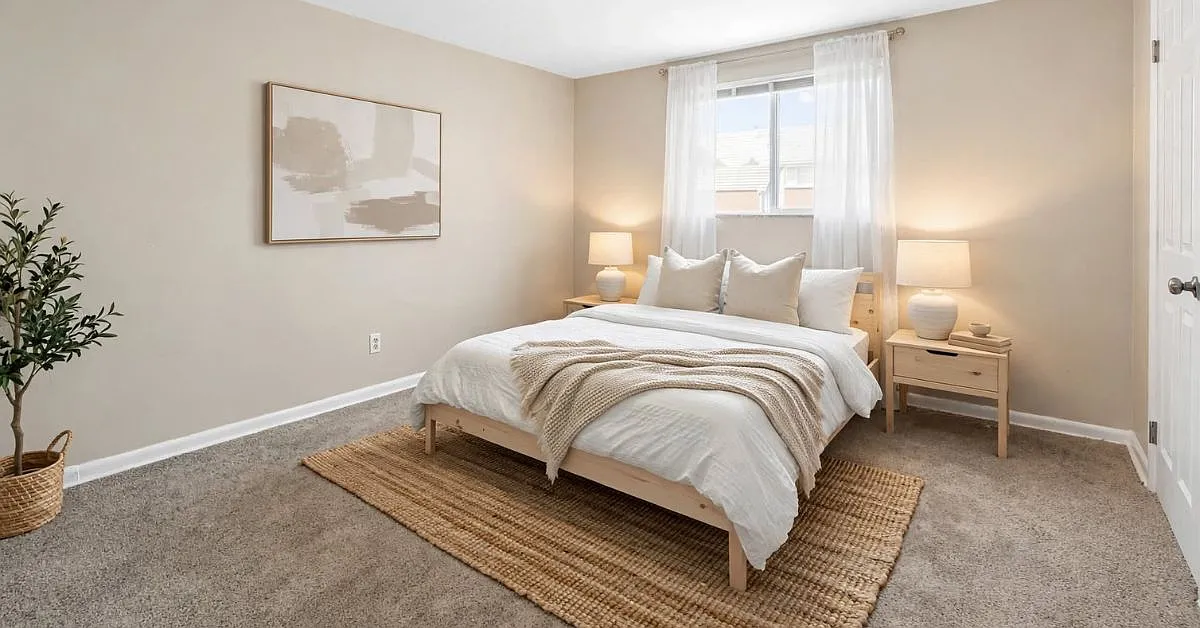Evergreen Townhomes — Photo 4