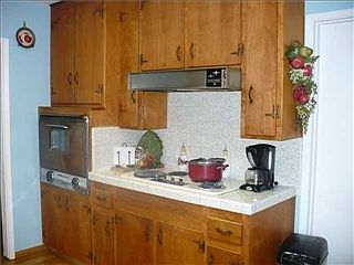 3rd image of 760 Beech Ave