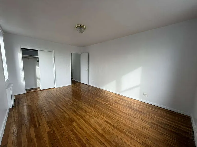 2170 University Ave #6R — Photo 10