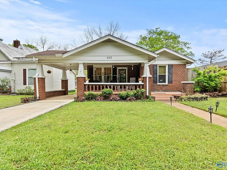 603 Prospect Dr SE — Photo 3