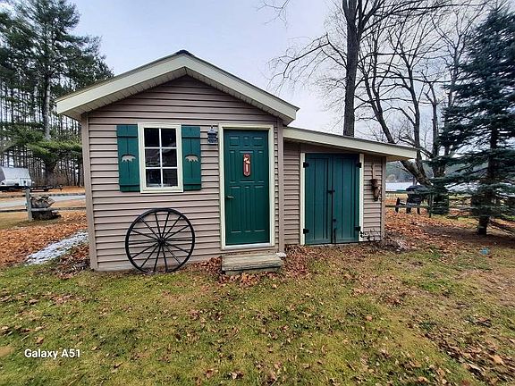 4th image of 106 Stuart Ln