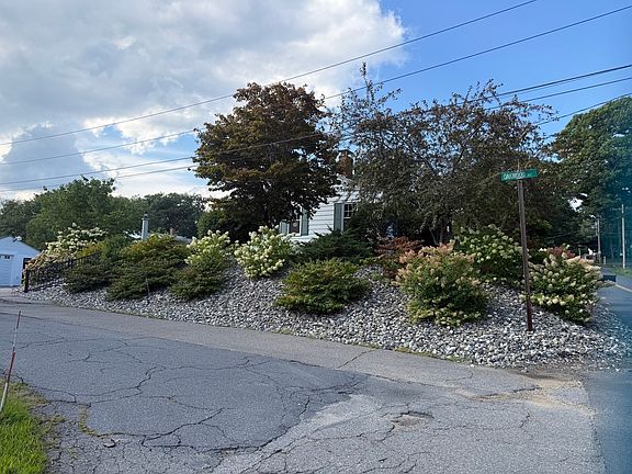 5th image of 40 Marshall Rd