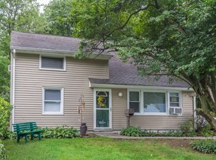 29 Hunterdon Rd, West Orange, NJ 07052