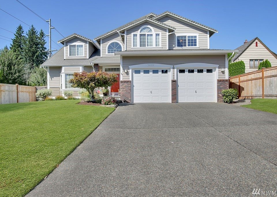 1st image of 1633 33rd Avenue Ct SW