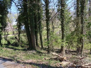 Crest Rd, Kingsport, TN 37664