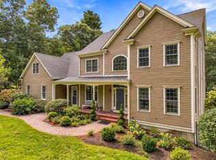 30 Juniper Rd, Upton, MA 01568