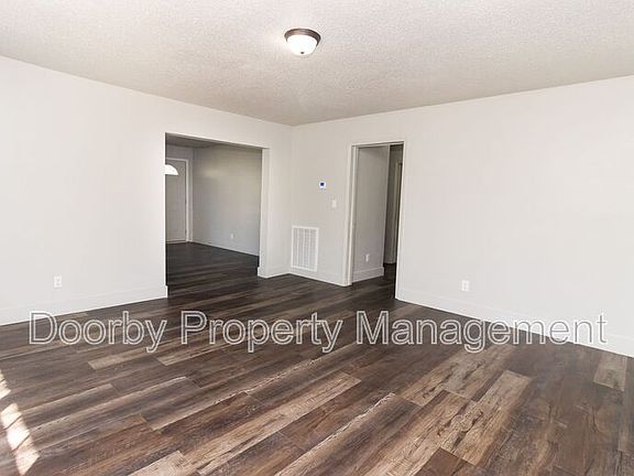 4th image of 506 Deck Dr