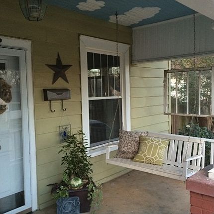 3rd image of 725 Cedar St