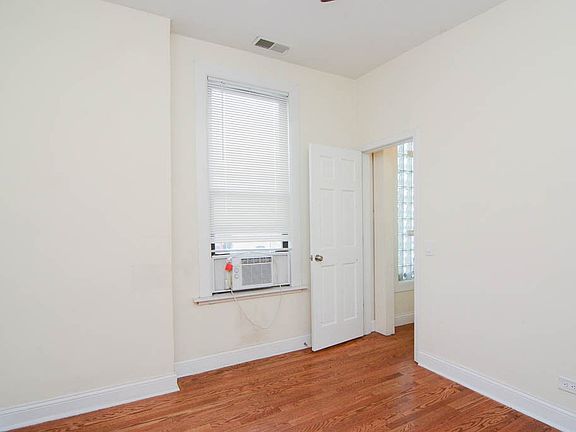 4th image of 2347 W 24th Pl #G04c
