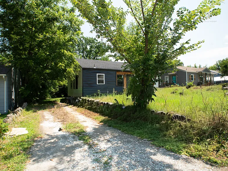 8321 Olive St — Photo 17