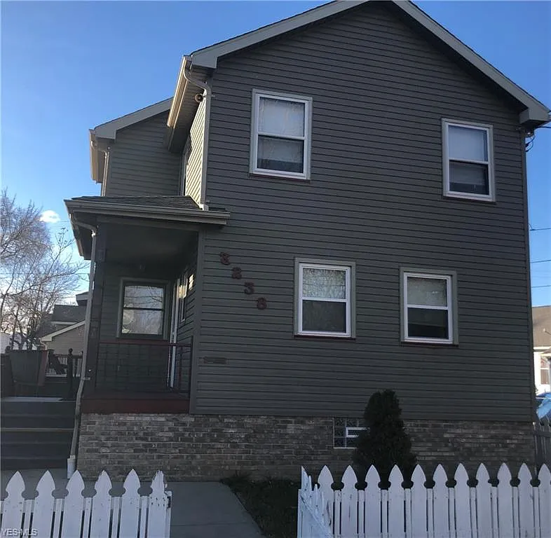 3238 W 48th St photo 1