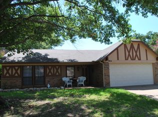 3904 Chestnut St, Fort Worth, TX 76137