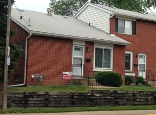 2455 S 3rd Plz, Omaha, NE 68108