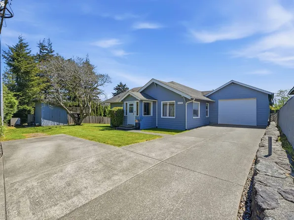93748 Bay Park Ln, Coos Bay, OR 97420