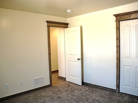 4th image of 7071 Garden Valley Dr