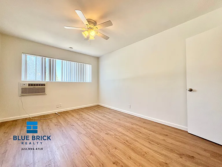 942 N Gardner St #204 — Photo 7