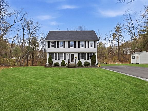 2nd image of 18 Trifiro Rd