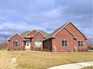 8187 Hunters Ridge Dr, Newport, MI 48166
