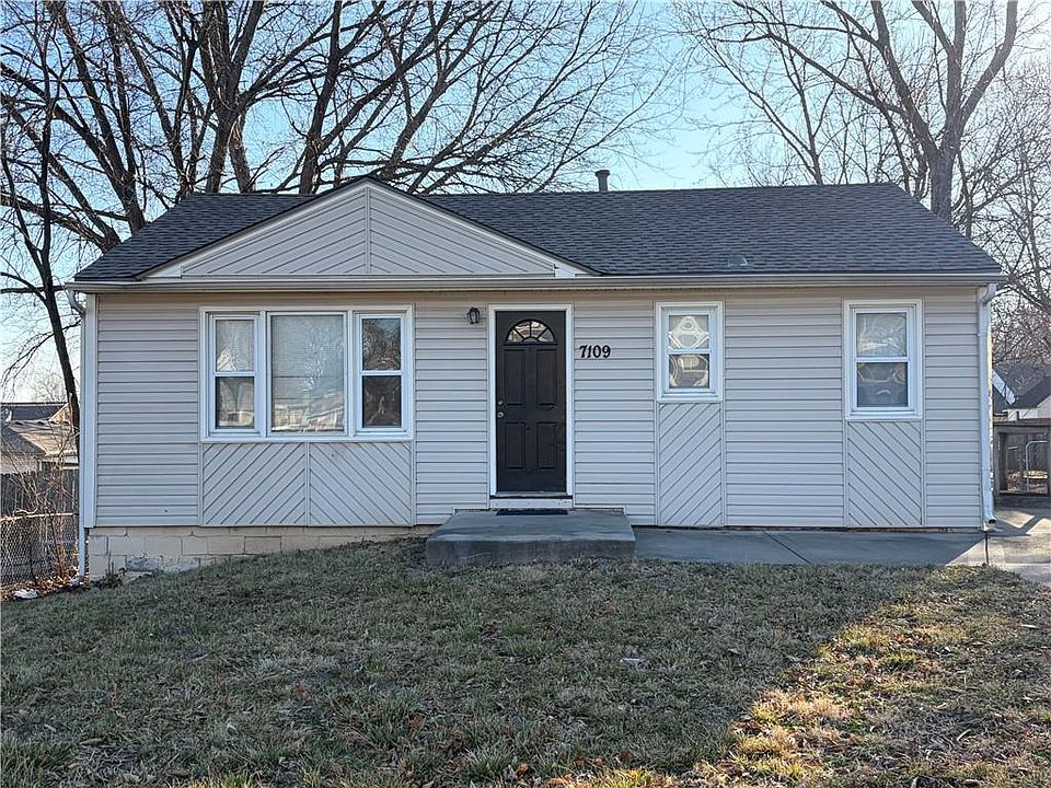 1st image of 7109 N Cherry Ln