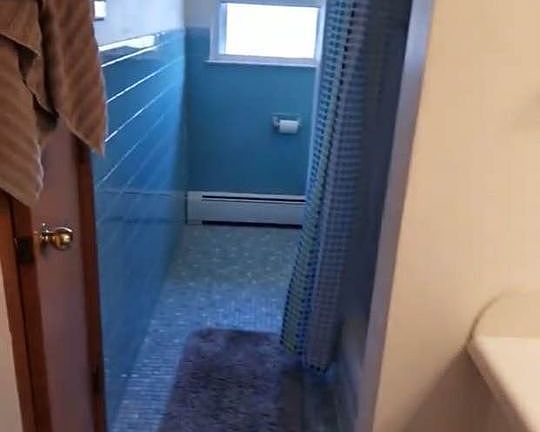 3rd image of 87 Albert St #1