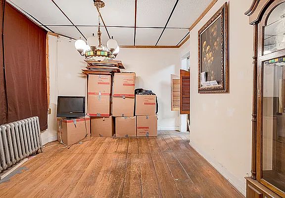 4th image of 188-16 Ludlum Ave