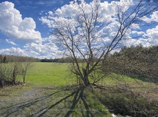 1989 William Hodgins Ln, Ottawa, ON K0A 1L0