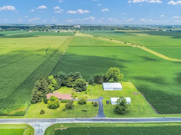 1102 County Road 600 N, Tolono, IL 61880