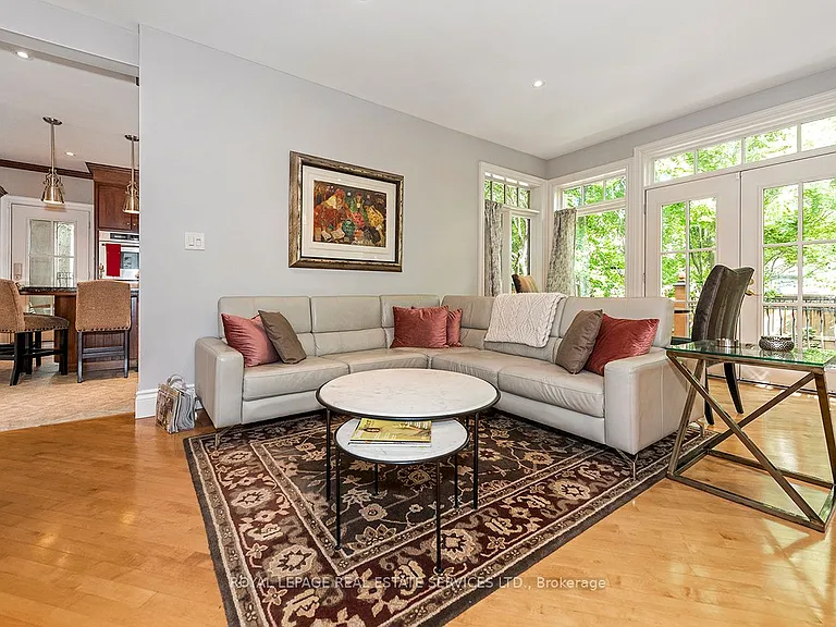 52 Herne Hl — Photo 7