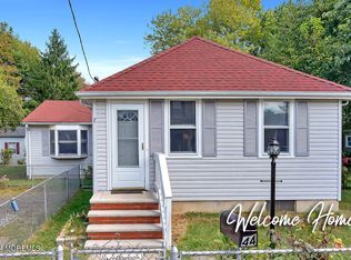 44 Dakota Ave, Middletown, NJ 07748