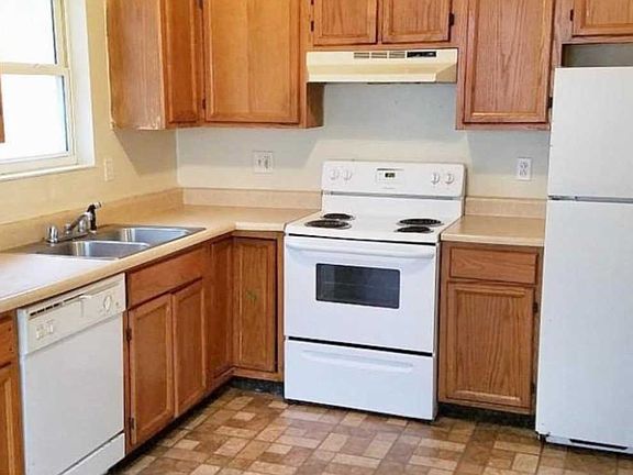 3rd image of 2674 Firtree Ct