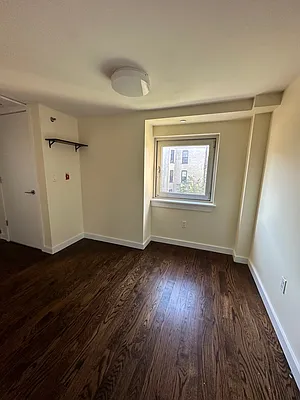 Rented by FLATS & PADS LLC | media 12