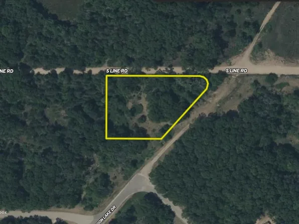 S Line Rd, Shawano, WI 54166