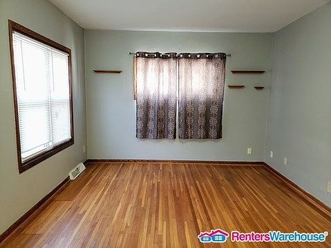 4th image of 1746 Sherwood Ave