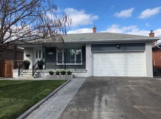 2123 Cliff Rd, Mississauga, ON L5A2N6