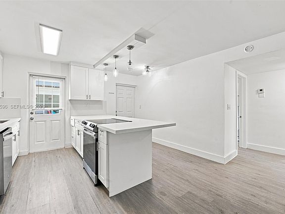 4th image of 222 N Federal Hwy APT 115