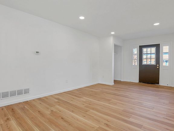 4th image of 1747 Hightower Dr